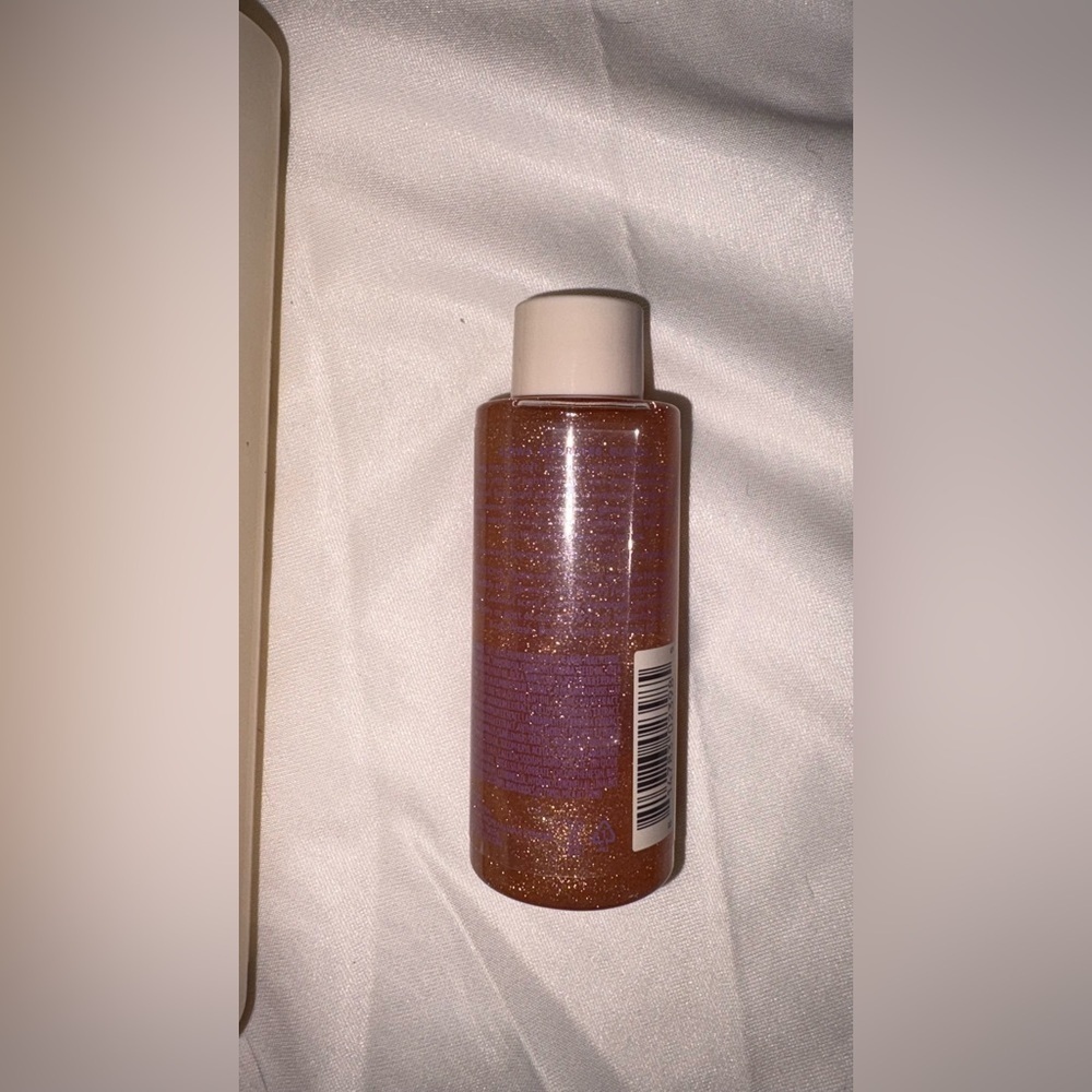 EWC Tanning Lotion, Body Wash & Shimmer Body Oil Bundle | New w Tags | $70 Value - Picture 7 of 10